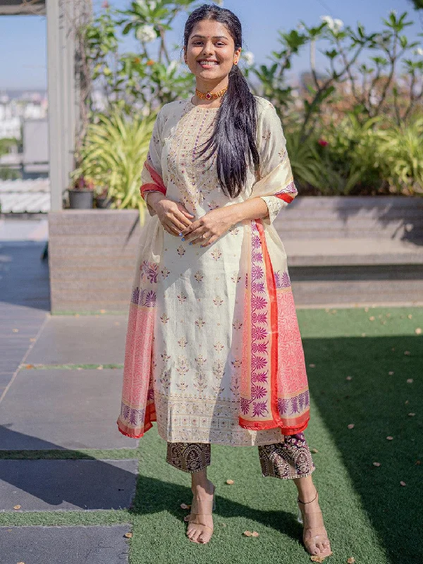 Cream Printed Chanderi Silk Straight Kurta With Trousers & Dupatta